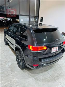 جیپ گراند شیرۆکی